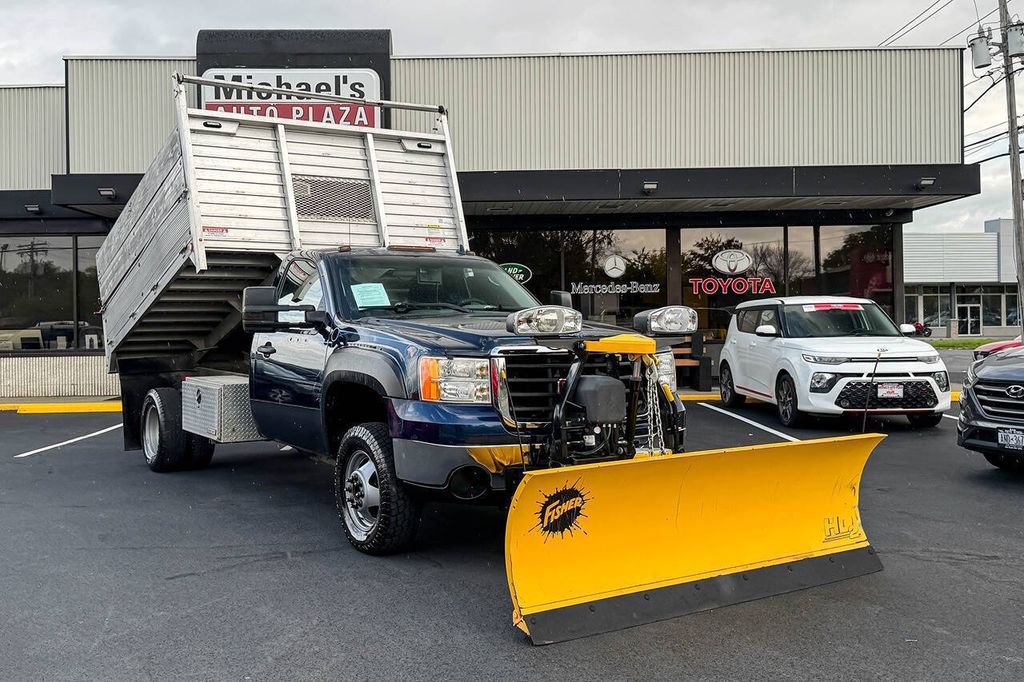 2008 GMC Sierra 3500HD Work Truck 4X4 2DR Regular CAB 161.5 Inch WB Chassis photo