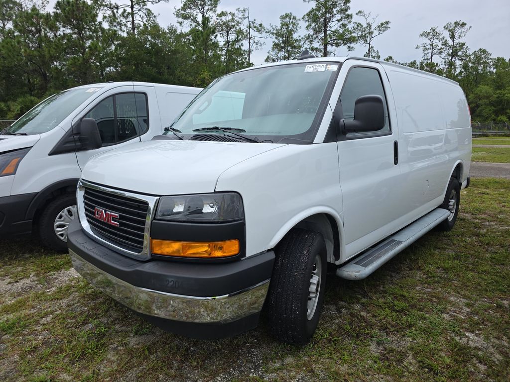 2025 GMC G2500 Cargo photo