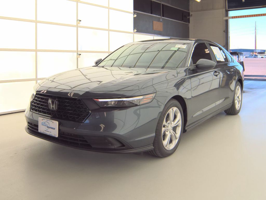 2025 Honda Accord LX photo