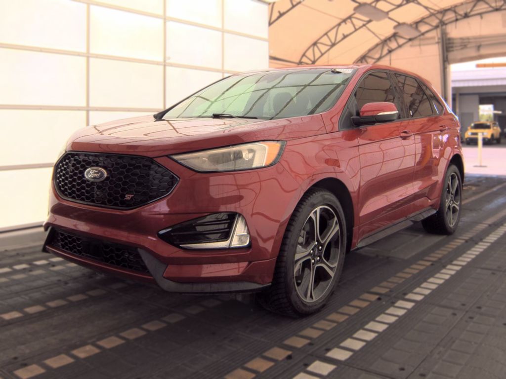2021 Ford Edge ST photo