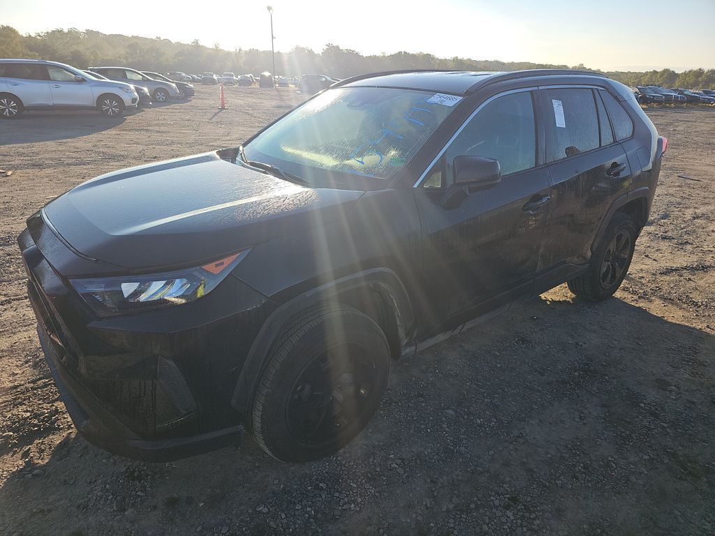 2021 Toyota RAV4 LE photo