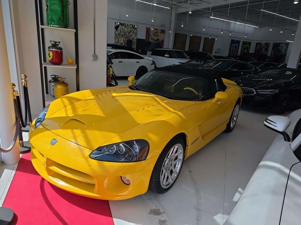 2005 Dodge Viper SRT10 photo