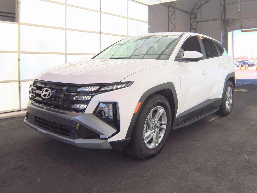 2026 Hyundai Tucson SE photo