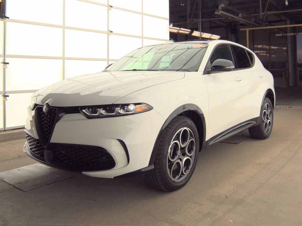 2025 Alfa Romeo Tonale photo