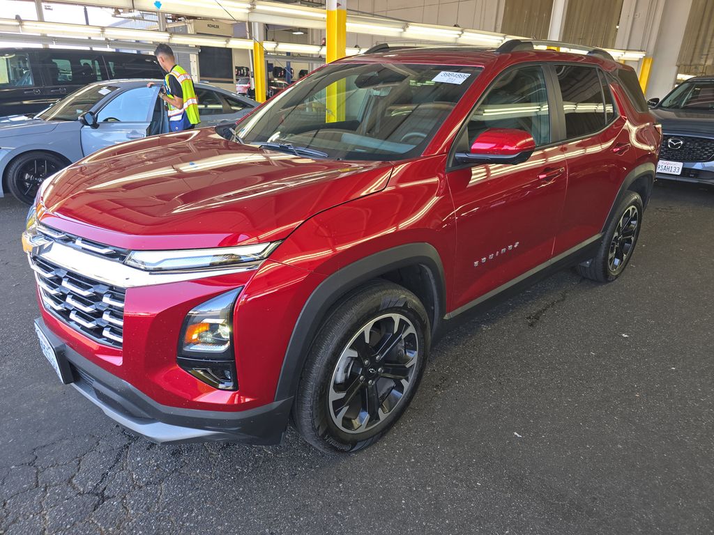 2025 Chevrolet Equinox FWD LT photo