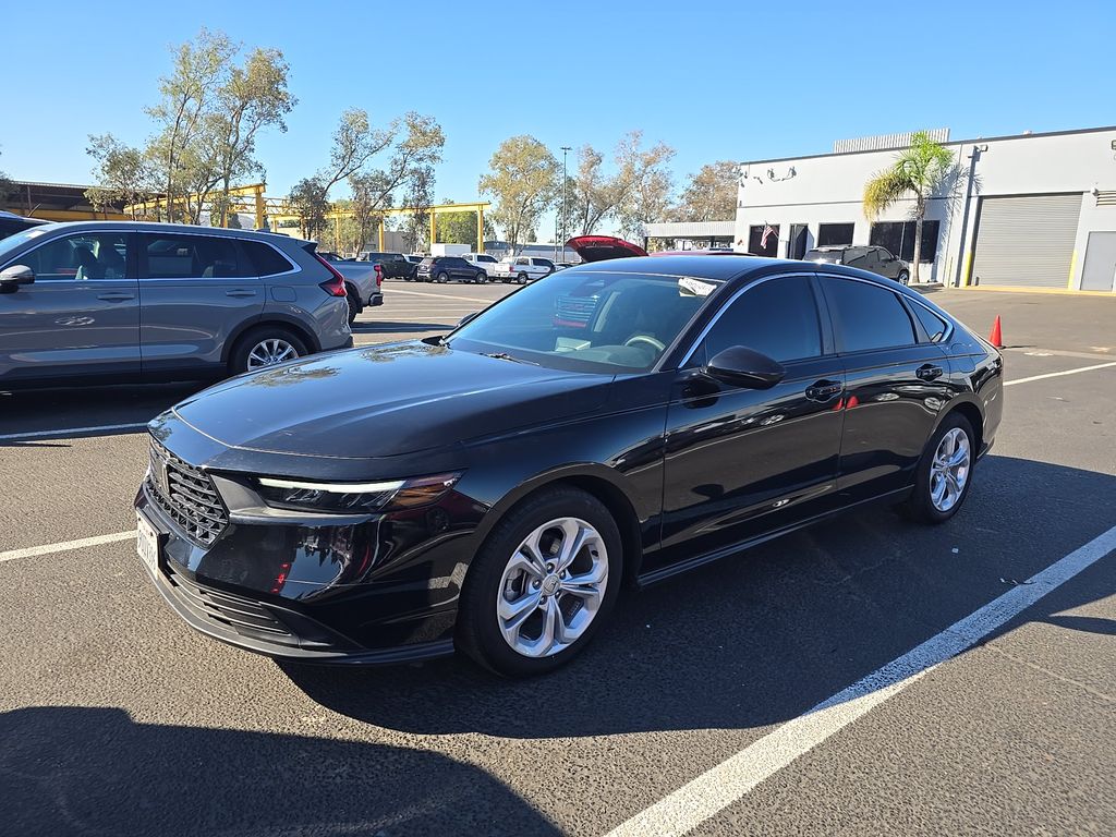 2025 Honda Accord LX photo
