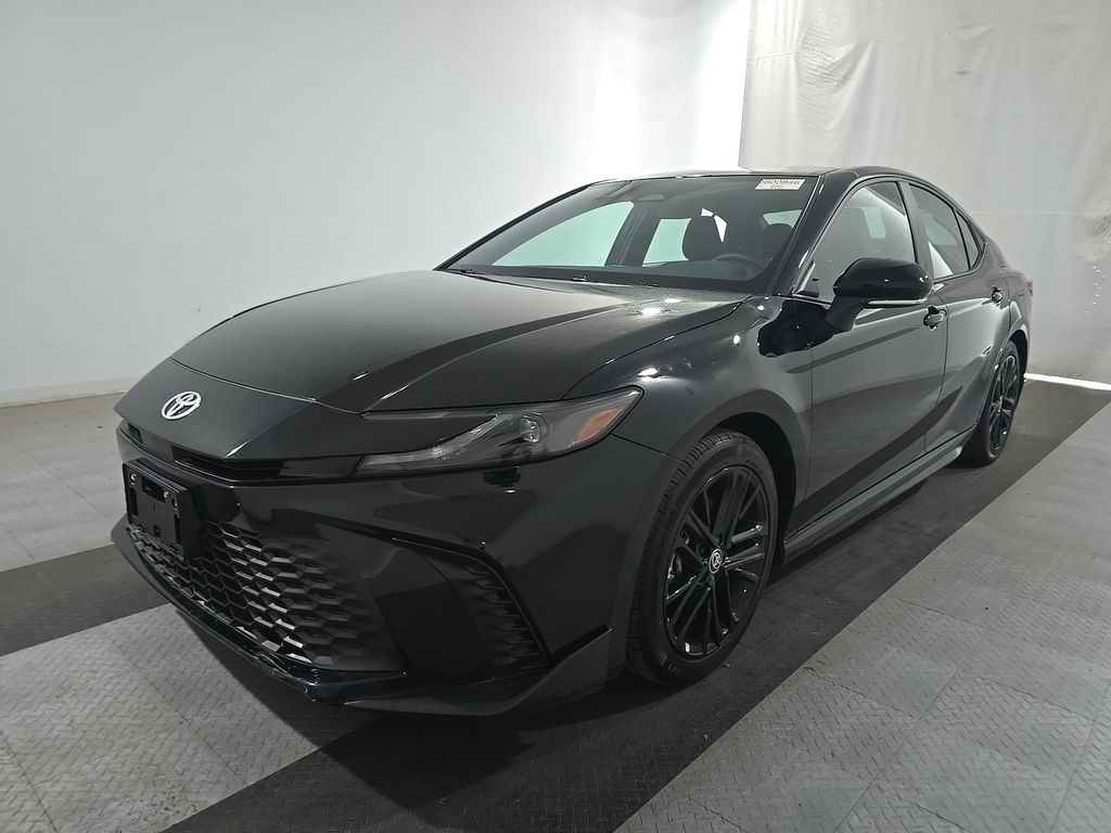 2025 Toyota Camry SE photo