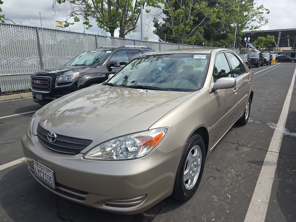 2002 Toyota Camry LE photo