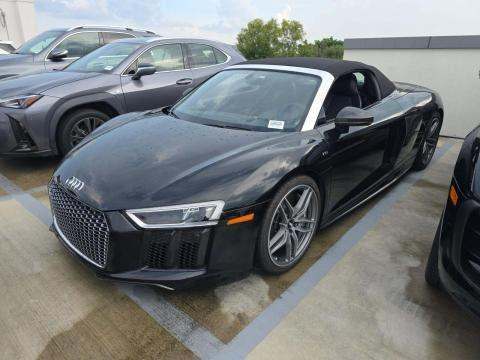 2018 Audi R8 V10 Plus photo