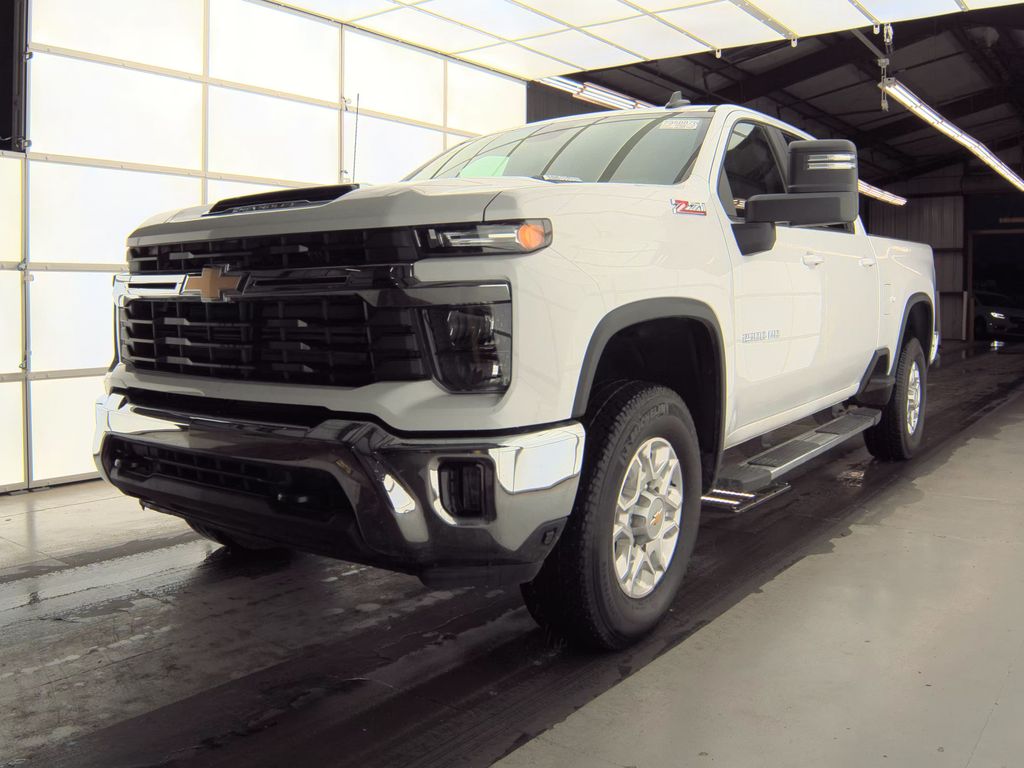 2025 Chevrolet Silverado 2500HD LT photo