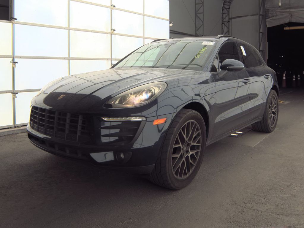 2018 Porsche Macan photo