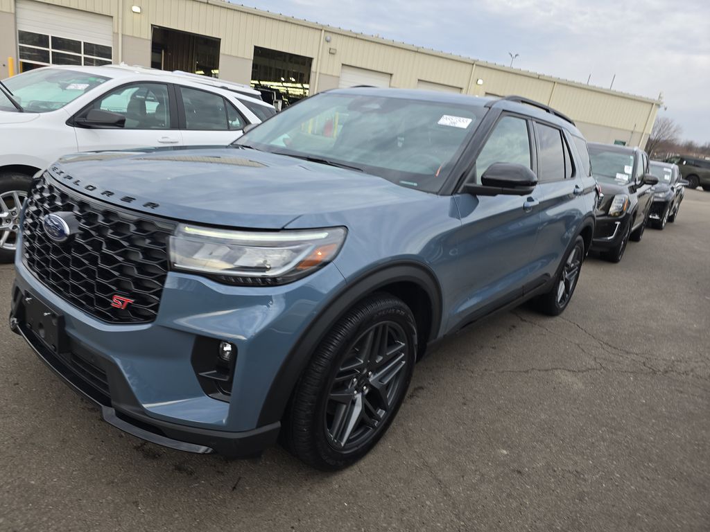 2025 Ford Explorer ST photo