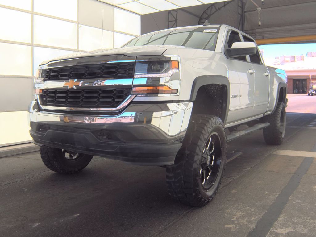 2018 Chevrolet Silverado 1500 LT photo