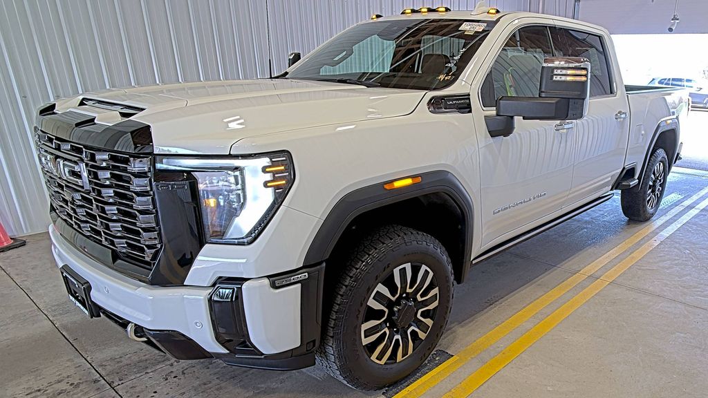 2025 GMC Sierra 2500HD Denali ULT photo