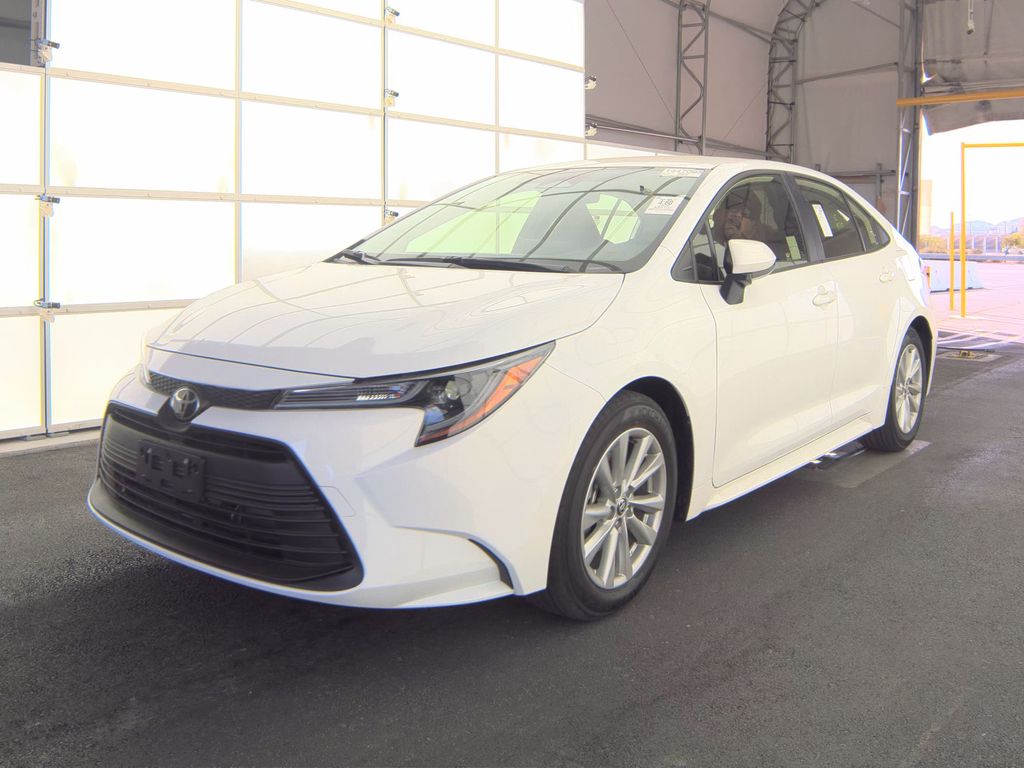 2026 Toyota Corolla LE photo