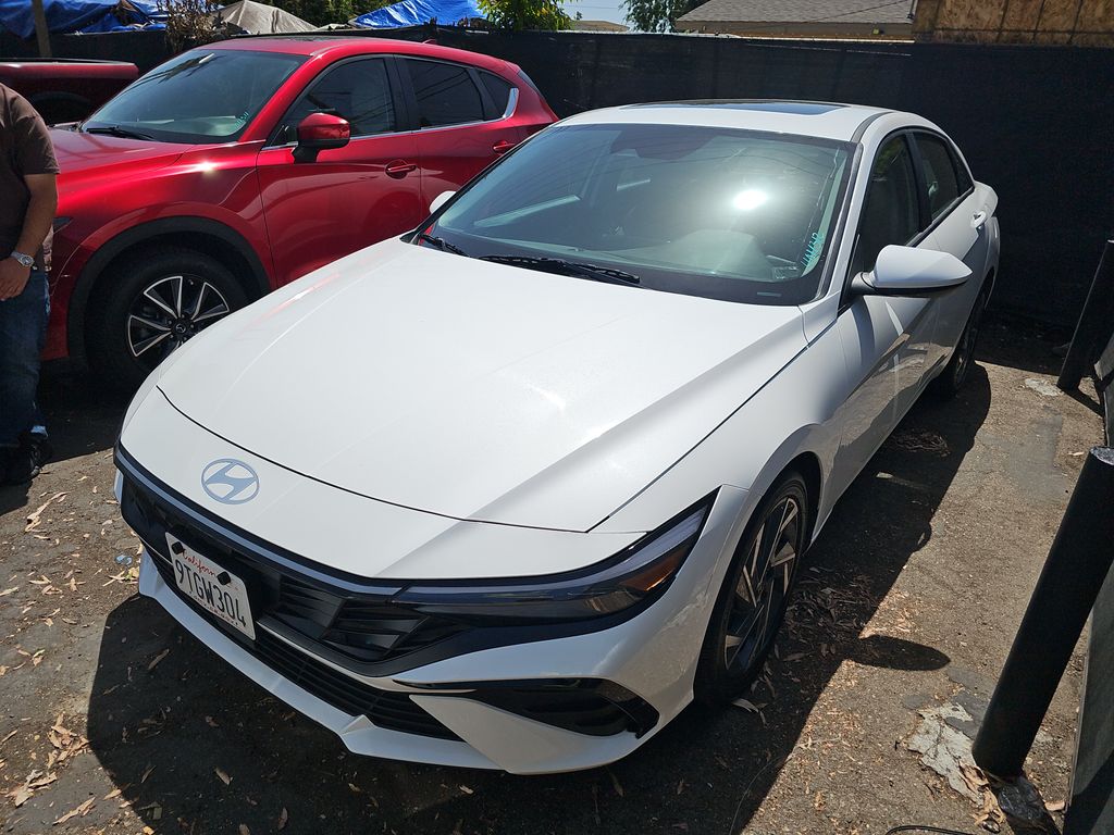 2025 Hyundai Elantra SEL Conven photo