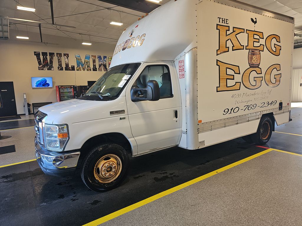 2015 Ford E-350 Base photo