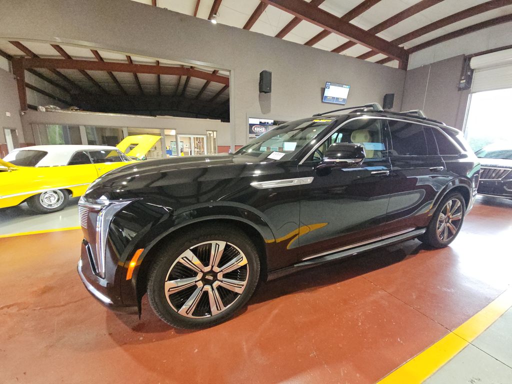 2025 Cadillac Escalade Luxury 2 photo