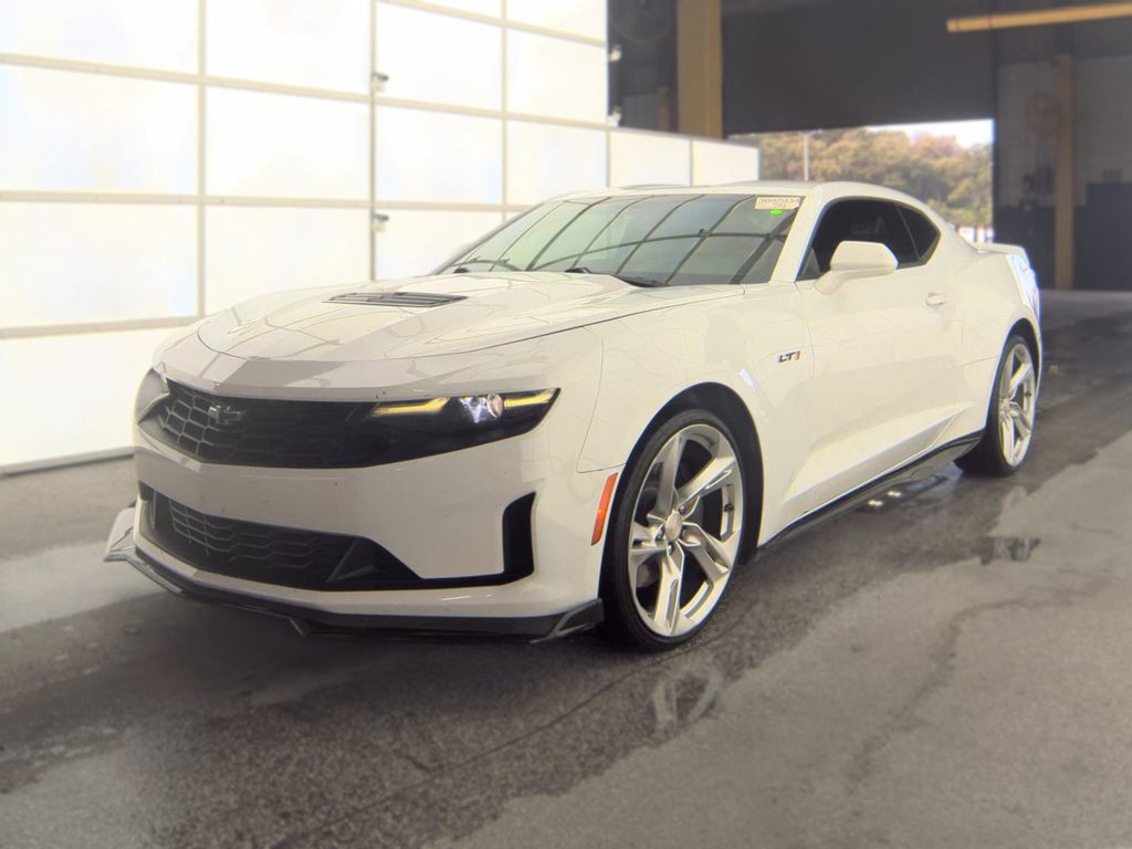 2021 Chevrolet Camaro LT1 photo