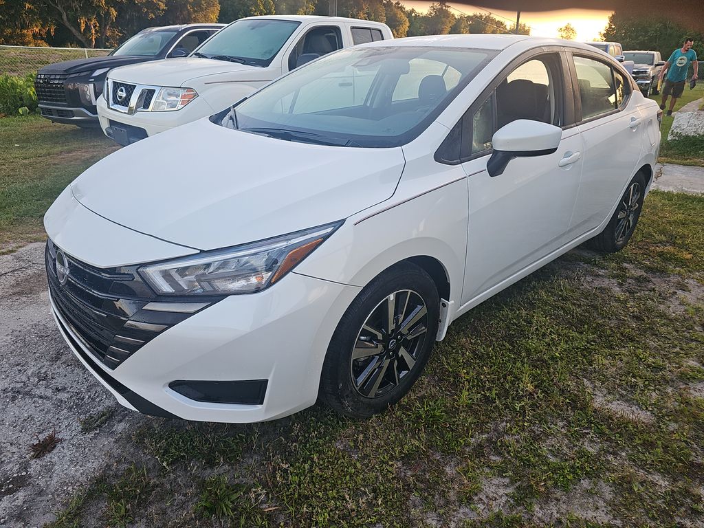 2025 Nissan Versa SV photo