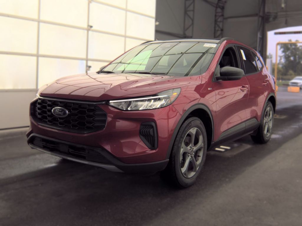 2025 Ford Escape ST-Line photo