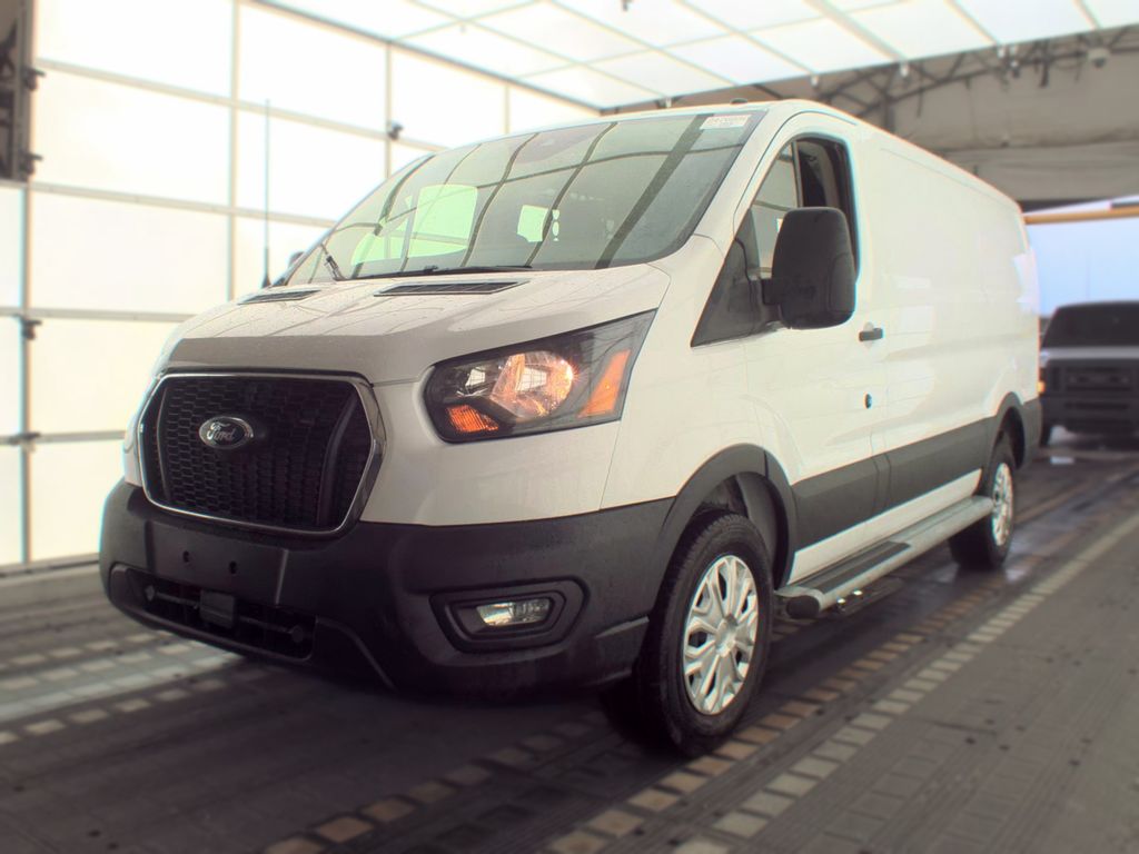 2025 Ford T250 Cargo photo