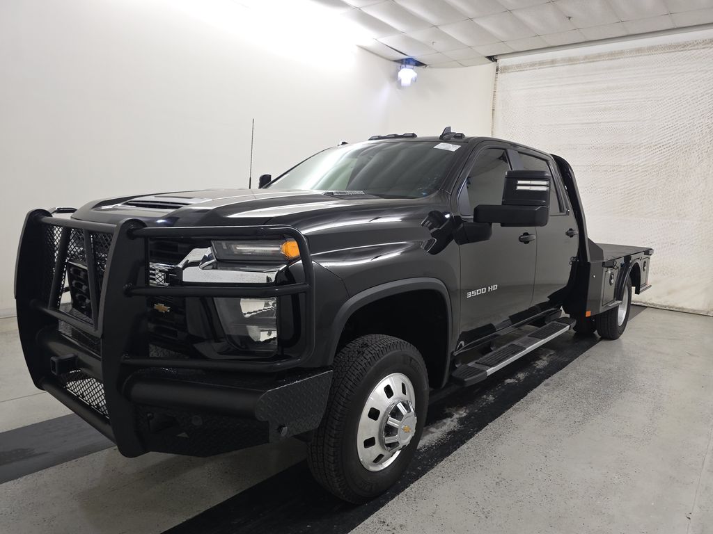 2023 Chevrolet Silverado 3500HD LT photo