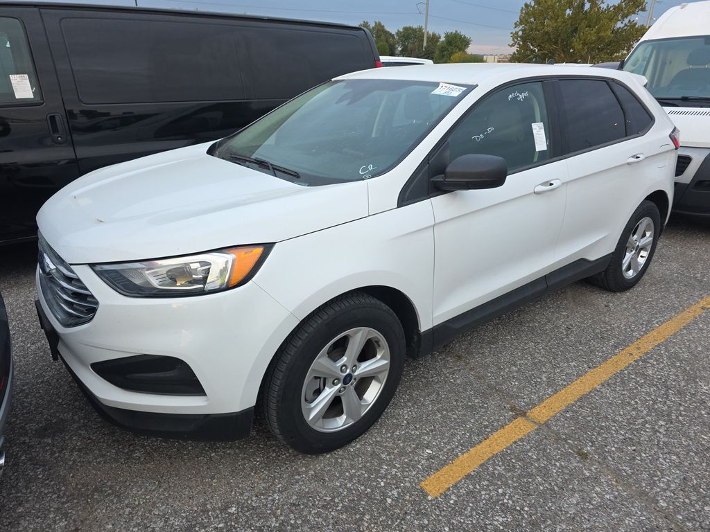 2021 Ford Edge SE photo