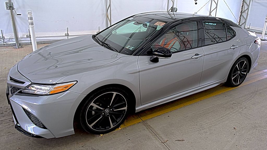 2018 Toyota Camry XSE photo