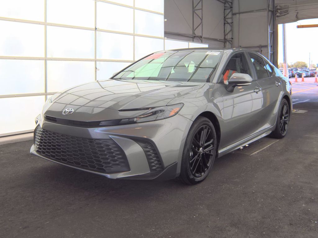 2025 Toyota Camry SE photo