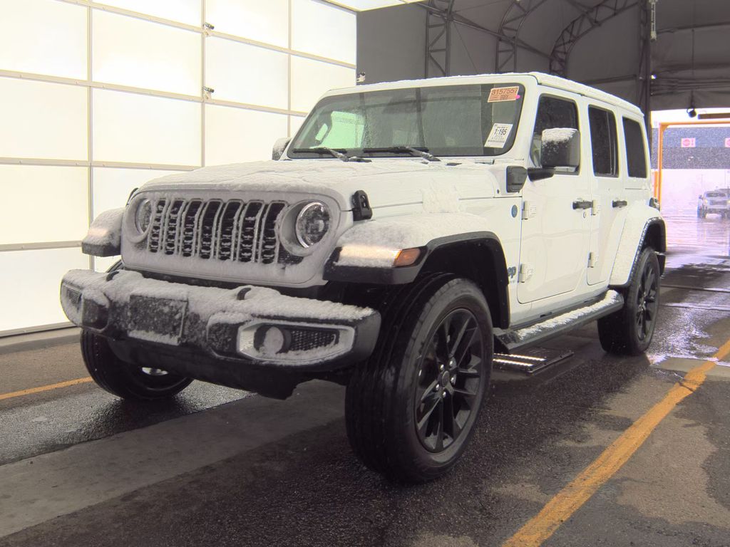 2025 Jeep Wrangler Sahara photo