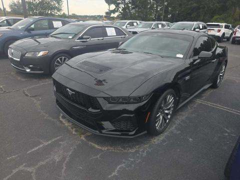2025 Ford Mustang GT Premium photo