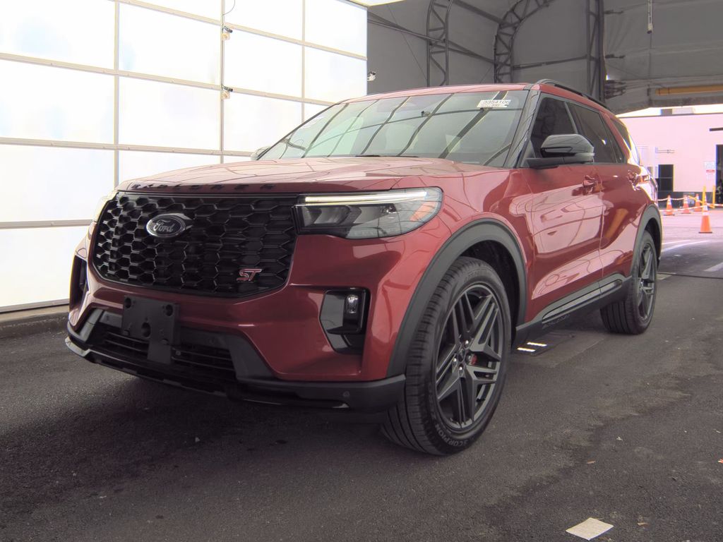 2025 Ford Explorer ST photo