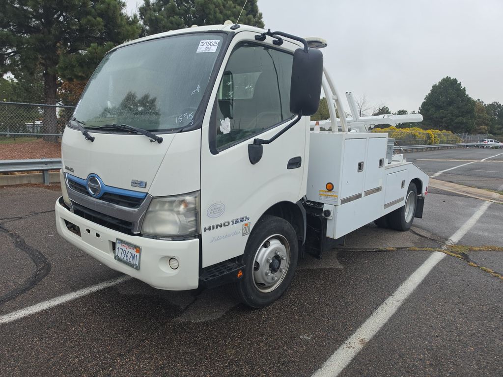 2014 Hino 195 photo