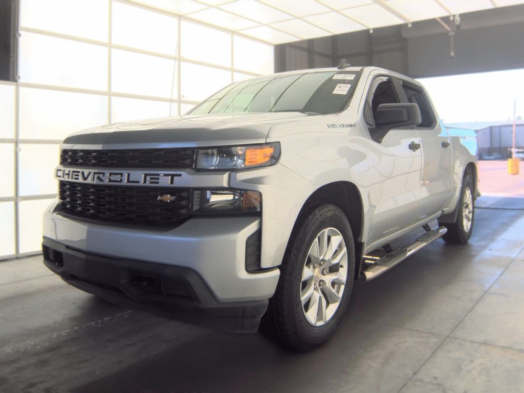 2021 Chevrolet 1500 SLV Custom photo