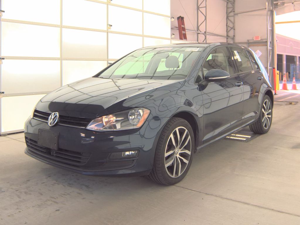 2017 Volkswagen Golf SE photo
