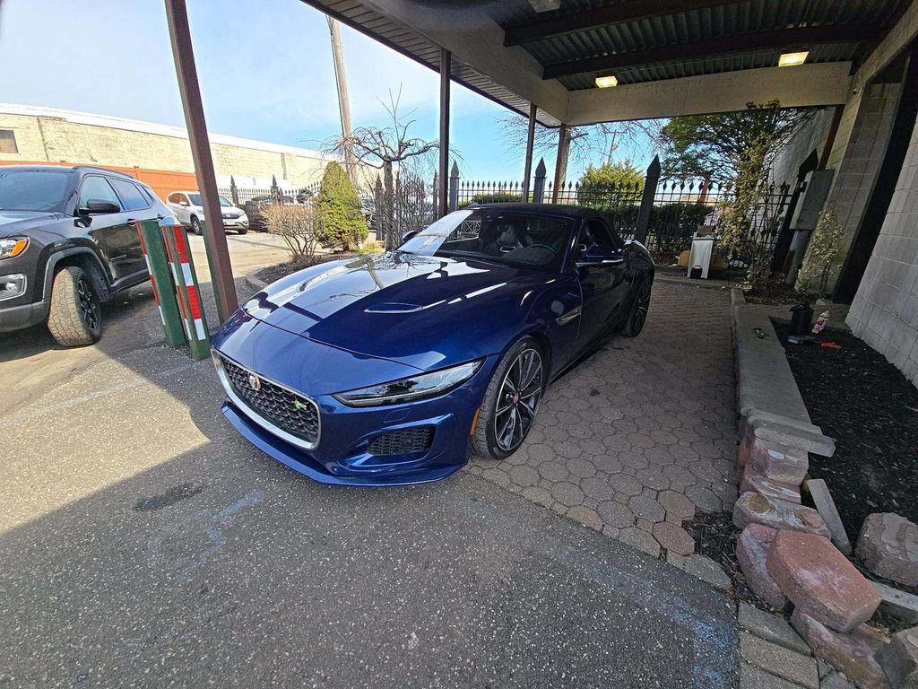 2021 Jaguar F Type R photo
