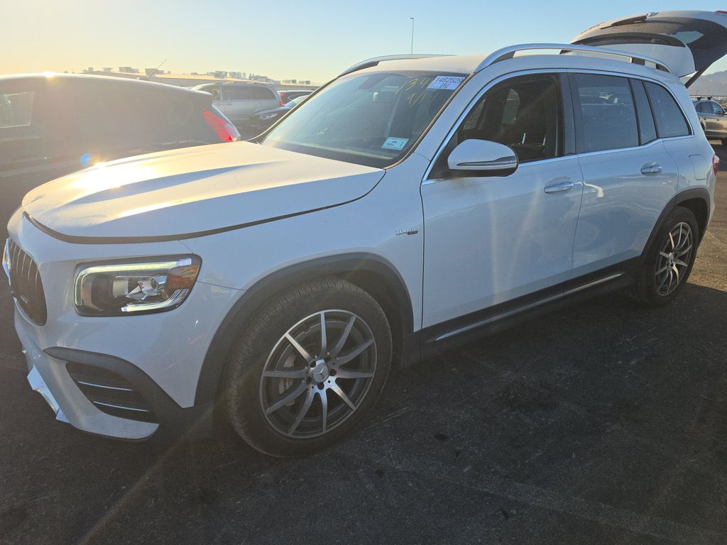 2021 Mercedes-Benz GLB35W4 AMG GLB 35 photo