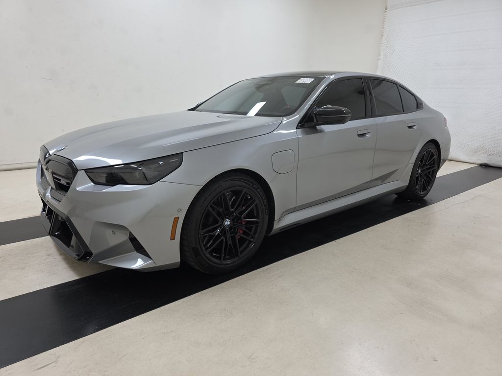 2025 BMW M5 photo