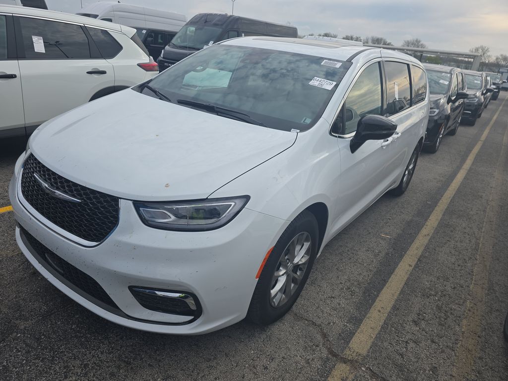 2026 Chrysler Pacifica Limited photo