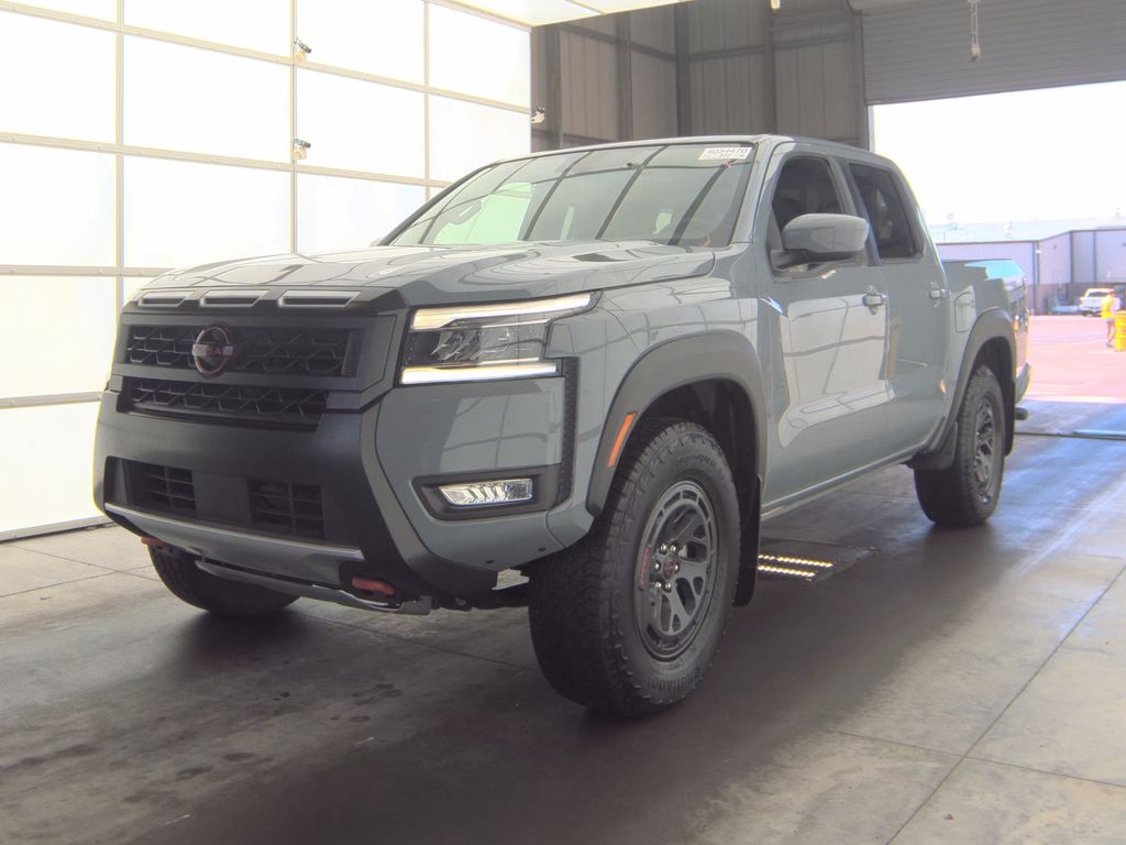 2025 Nissan Frontier PRO-4X photo