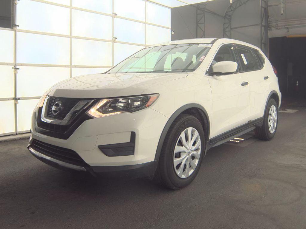 2017 Nissan Rogue S photo