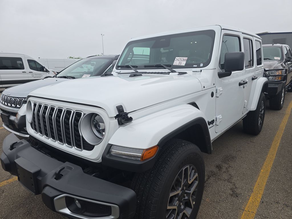 2025 Jeep Wrangler Sahara photo