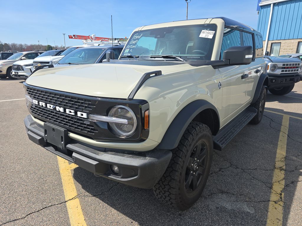 2025 Ford Bronco Outer Bank photo
