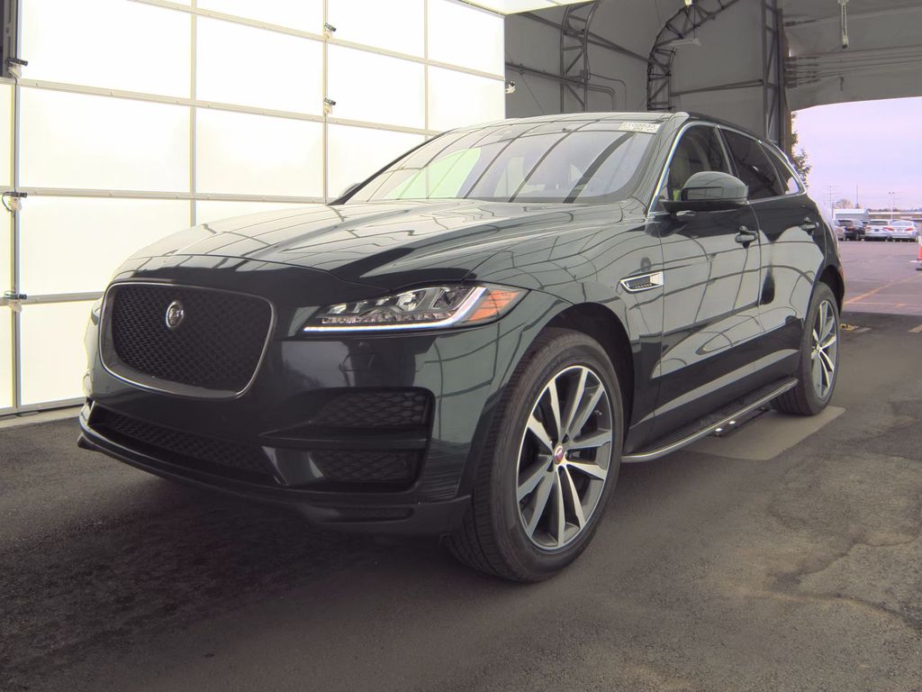 2018 Jaguar F Pace Prestige photo