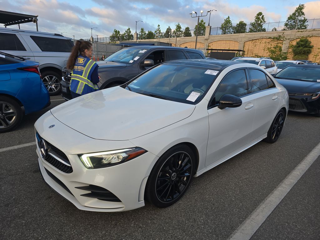 2019 Mercedes-Benz A-Class A 220 photo