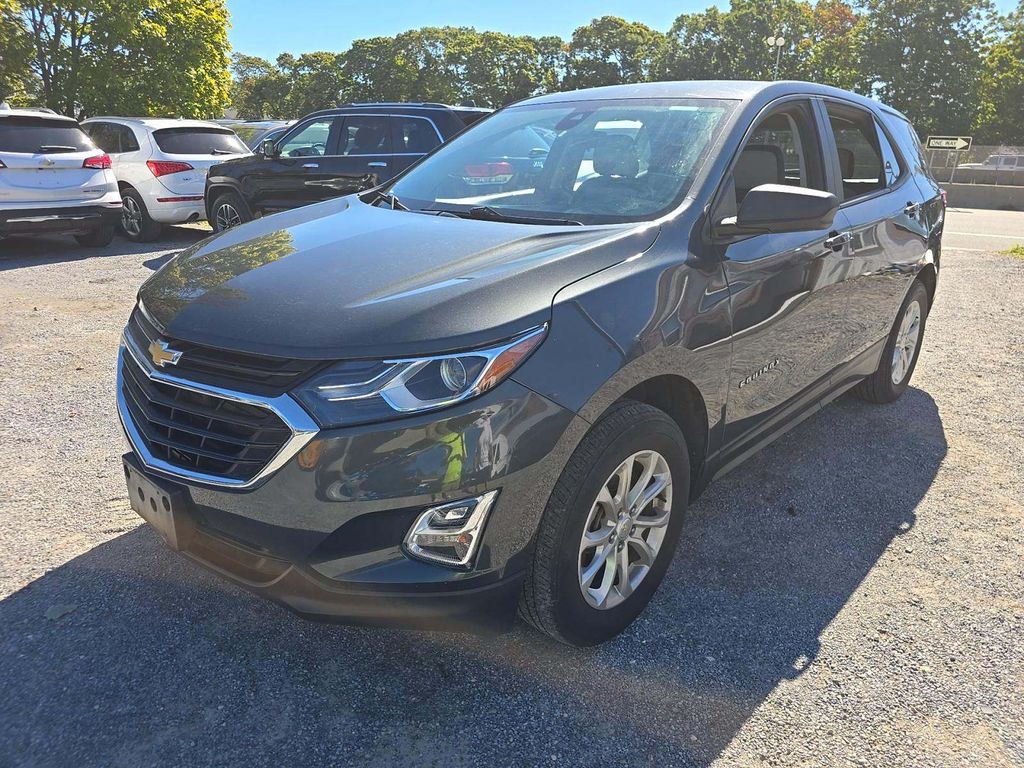 2021 Chevrolet Equinox LS photo