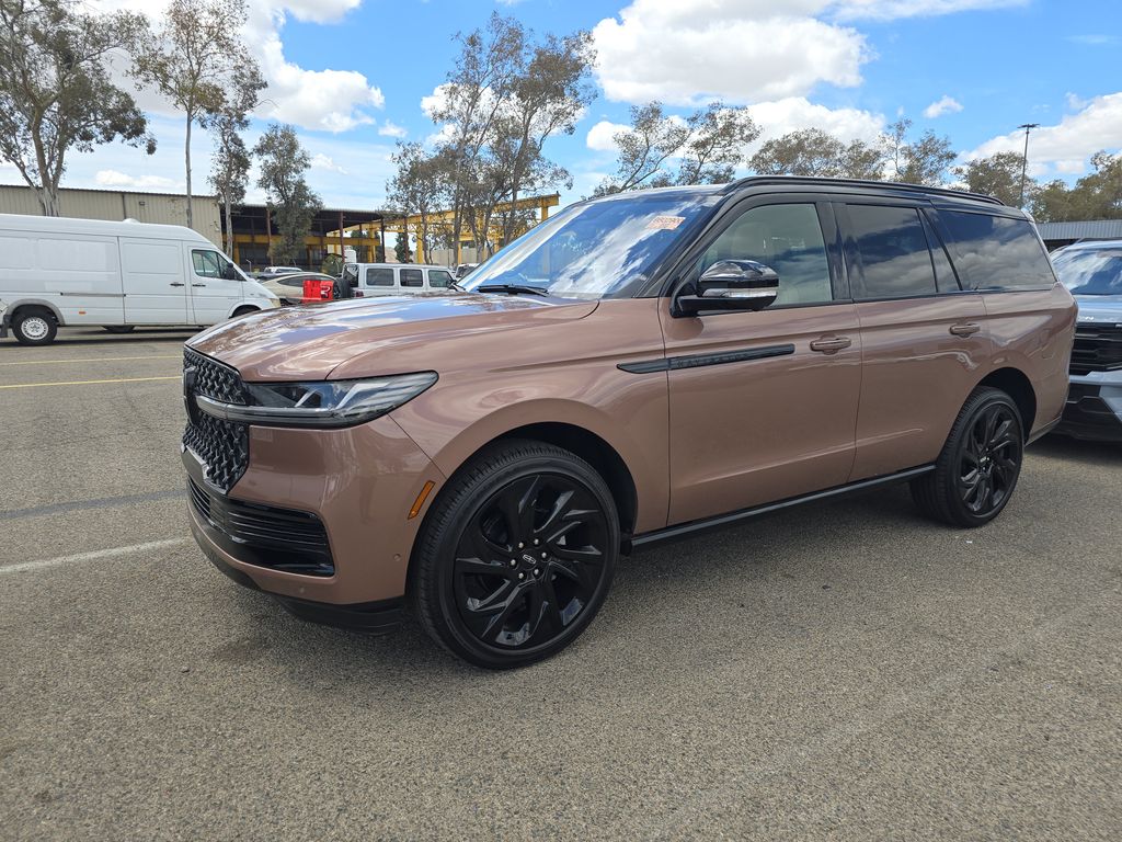 2025 Lincoln Navigator Black Labl photo