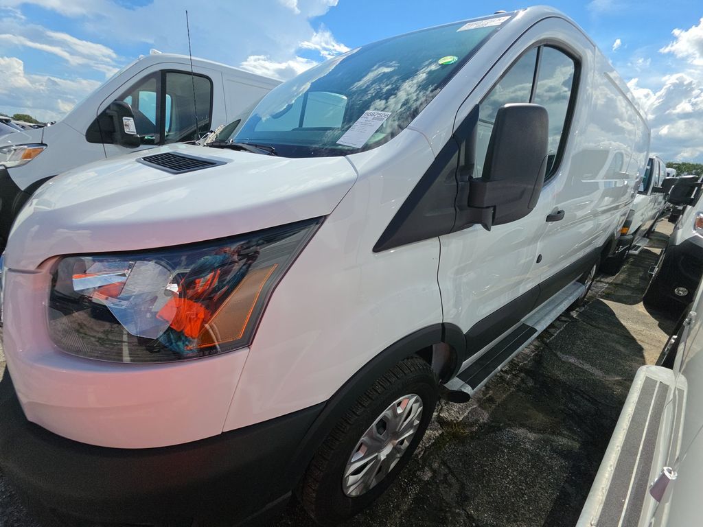 2025 Ford T250 Cargo photo