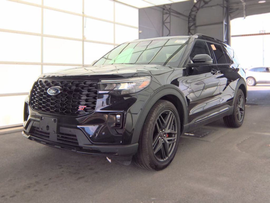 2025 Ford Explorer ST photo